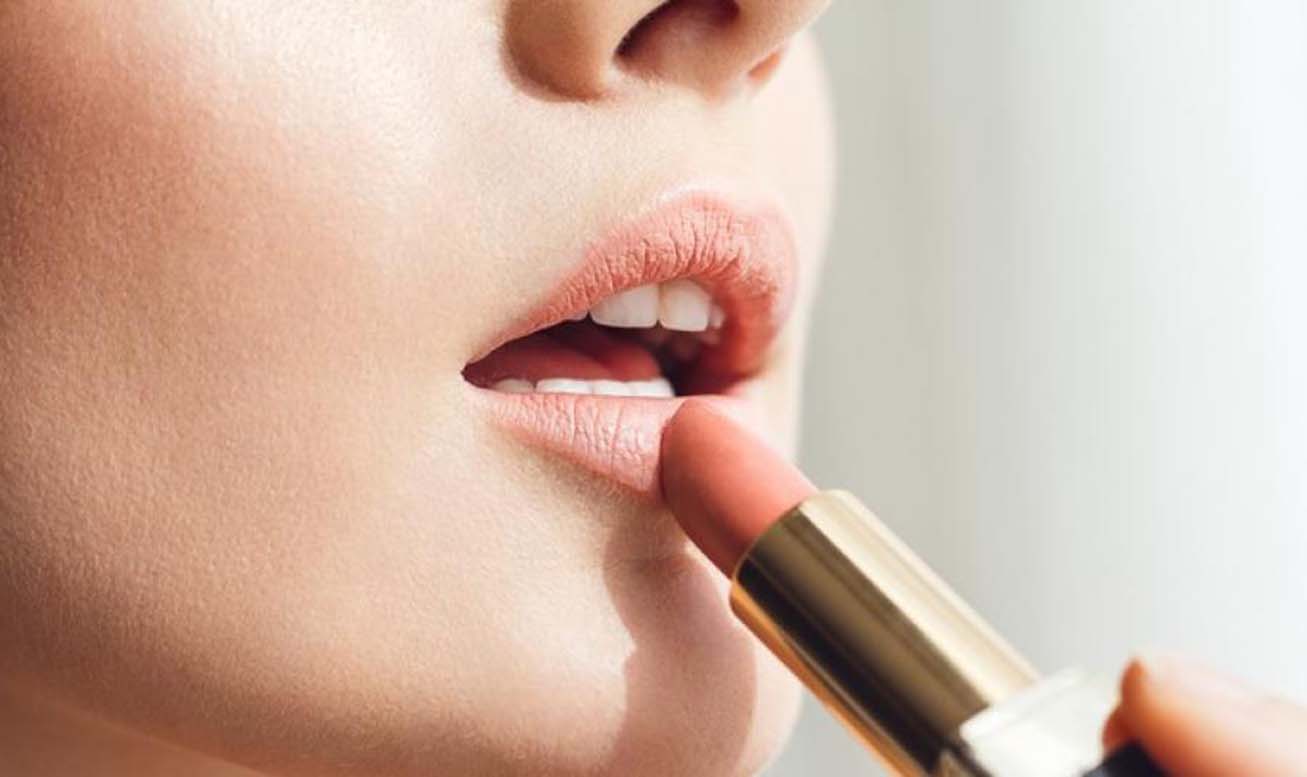 Lippenstift: De Schoonheid van Charme en Keuze